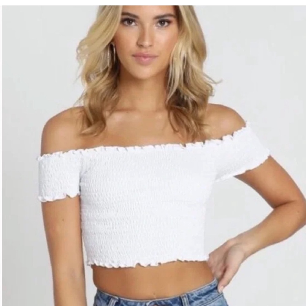 NWT Women’s 8 off-shoulder smock white crop top